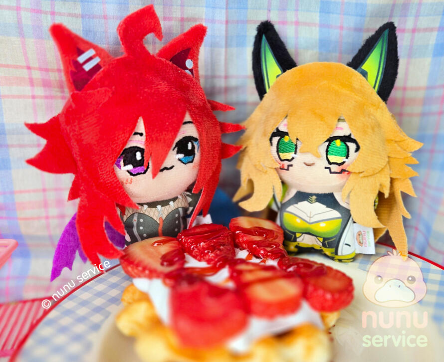 Annie & Mari chibigurumi commissions Annie & Mari chibigurumi commissions